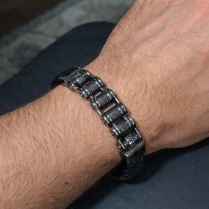 Men's Black and Silver Chain Link Locomotive Bracelet